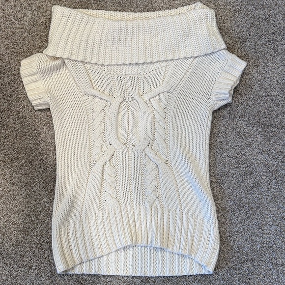 American Eagle Outfitters Sweaters - American Eagle Y2K Wool Blend Cable Knit Wide Cowl Neck Short Sleeve. Bella Swan